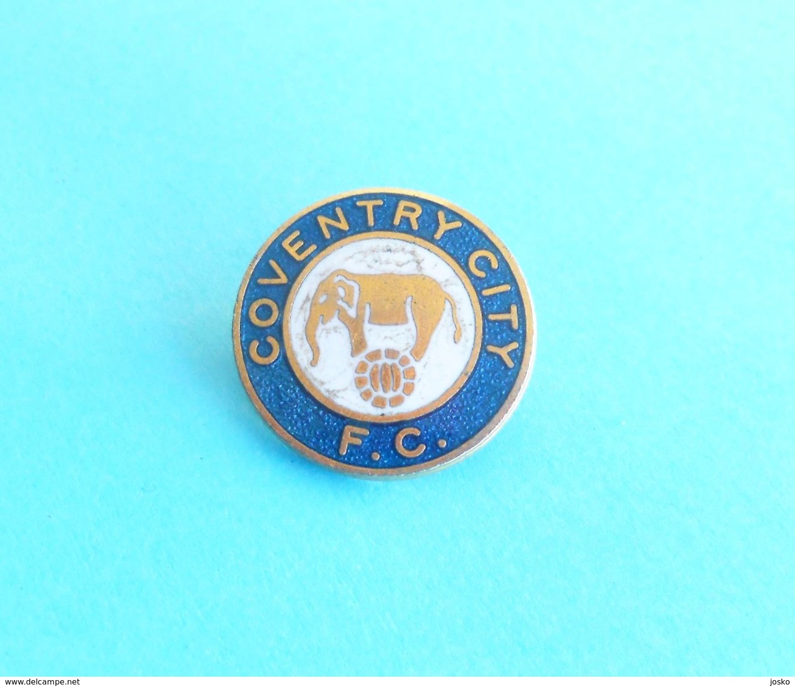 COVENTRY CITY FC England Football Soccer Club Enamel Pin Badge Fussball Anstecknadel Calcio Futbol Futebol Foot British - Calcio