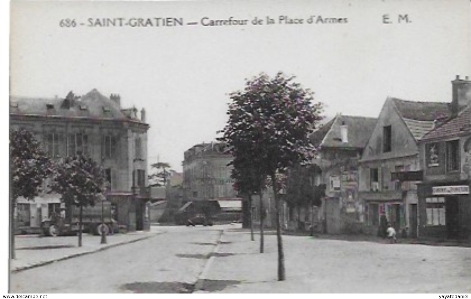 CPA De SAINT-GRATIEN - Carrefour De La Place D'Armes - Saint Gratien