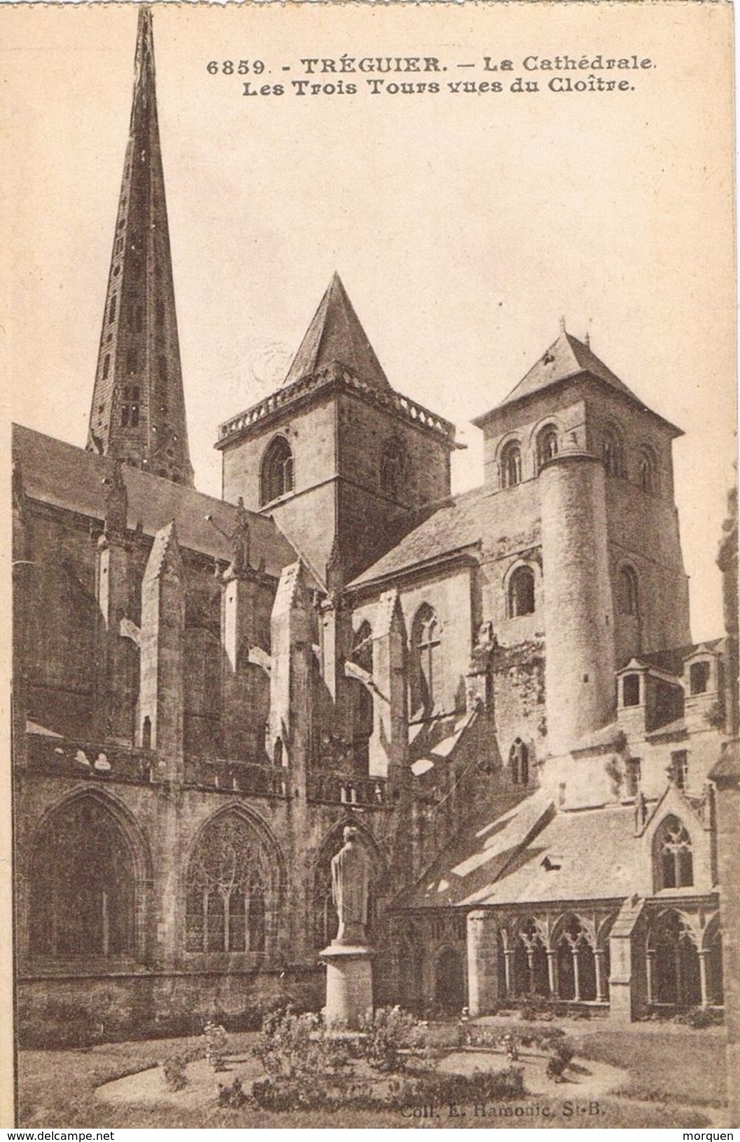 25843. Postal TREGUIER (Côtes D' Armor). Le Cathedrale. Trois Tours - Tréguier