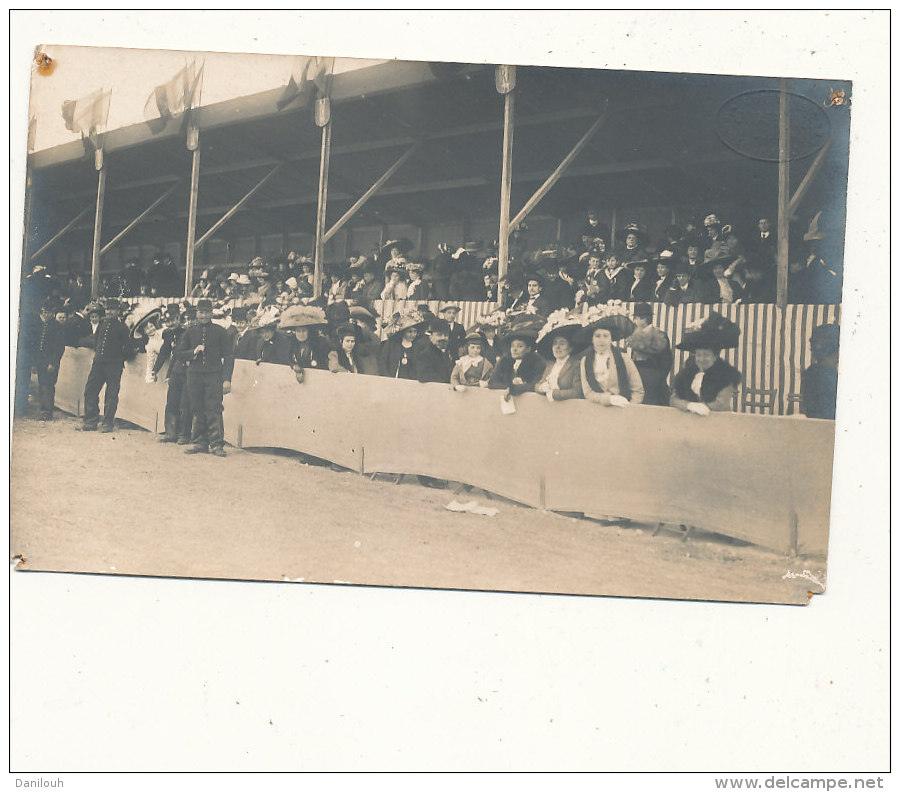 16 // ANGOULEME    Carte Photo / Tribune Manifestation CONCOURS HIPPIQUE MAI 1909/ Latrelle Photographe / ** 4 - Angouleme