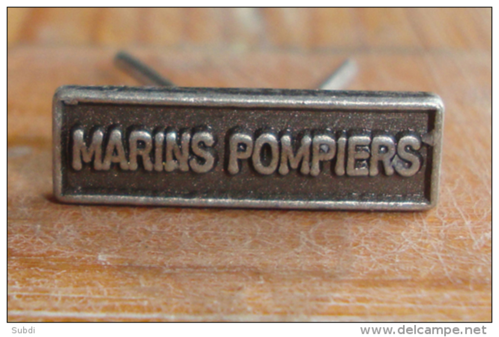 MARINS POMPIERS Petite Agrafe Pour Barrette Rappel Médaille - Marine