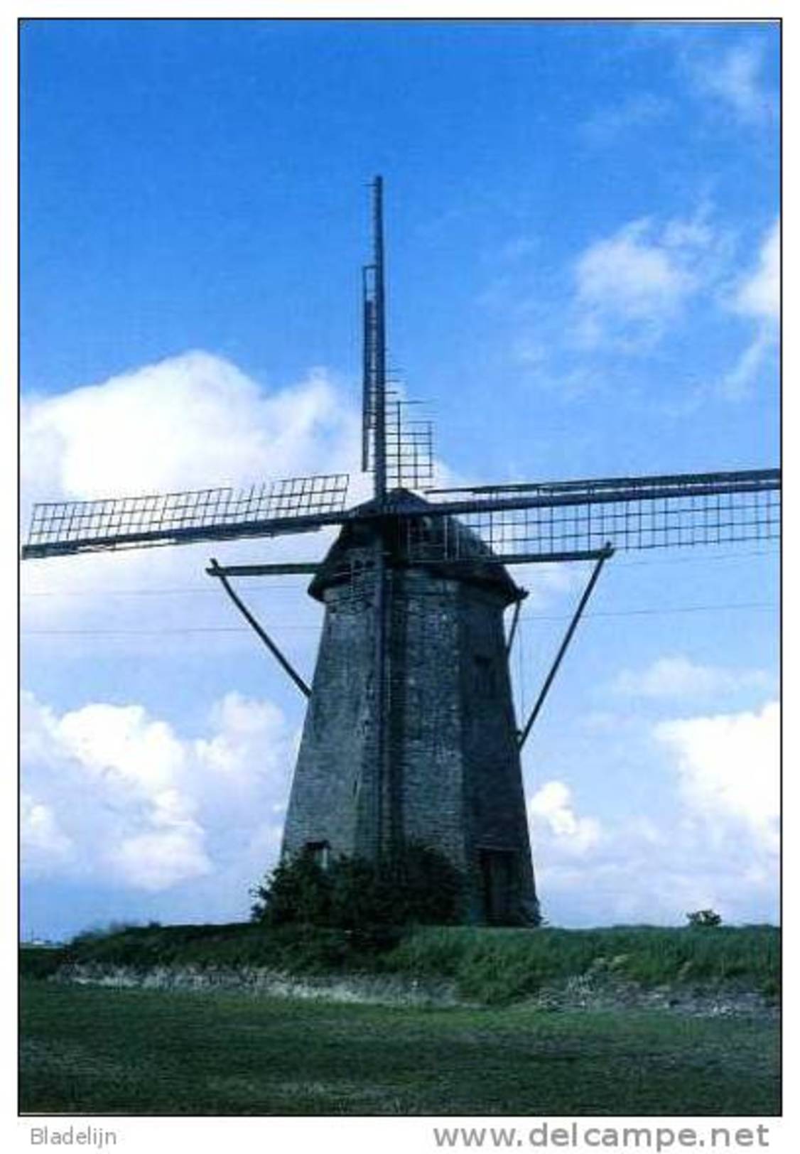 59. LES MOËRES (Hondschoote) - Moulin/molen - Image Historique (1960) Du Moulin Octogonal D'assèchement "du Danube" - Hondshoote