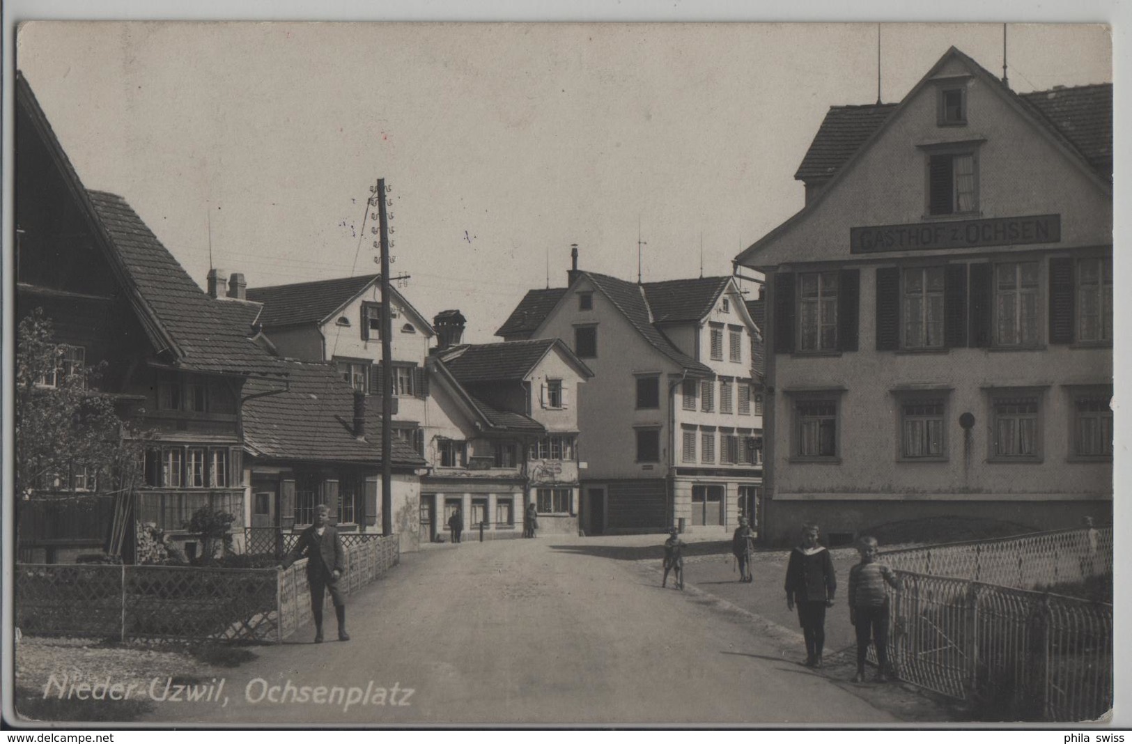 Nieder-Uzwil - Ochsenplatz, Gasthof Ochsen, Animee - Photo: Guggenheim - Uzwil