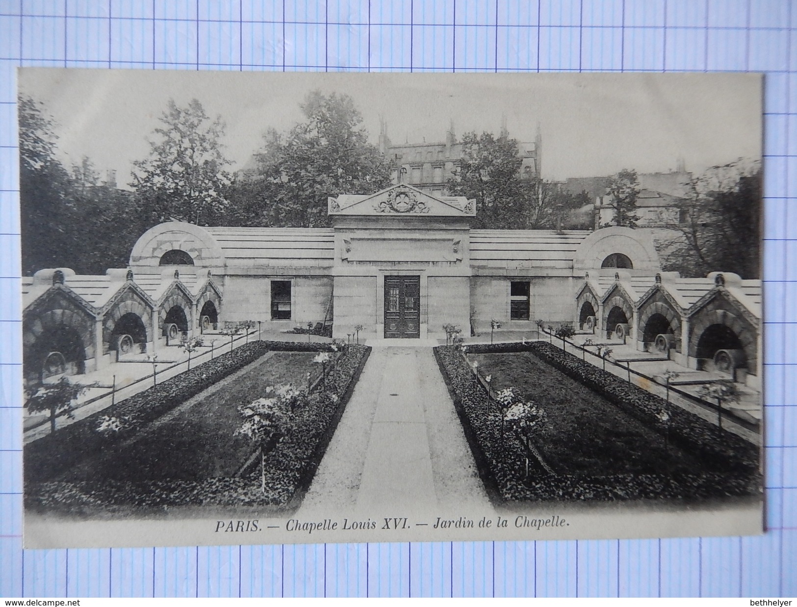 CPA - (75) - RARE- PARIS - CHAPELLE LOUIS XVI - JARDIN DE LA CHAPELLE - R6327 - Parcs, Jardins