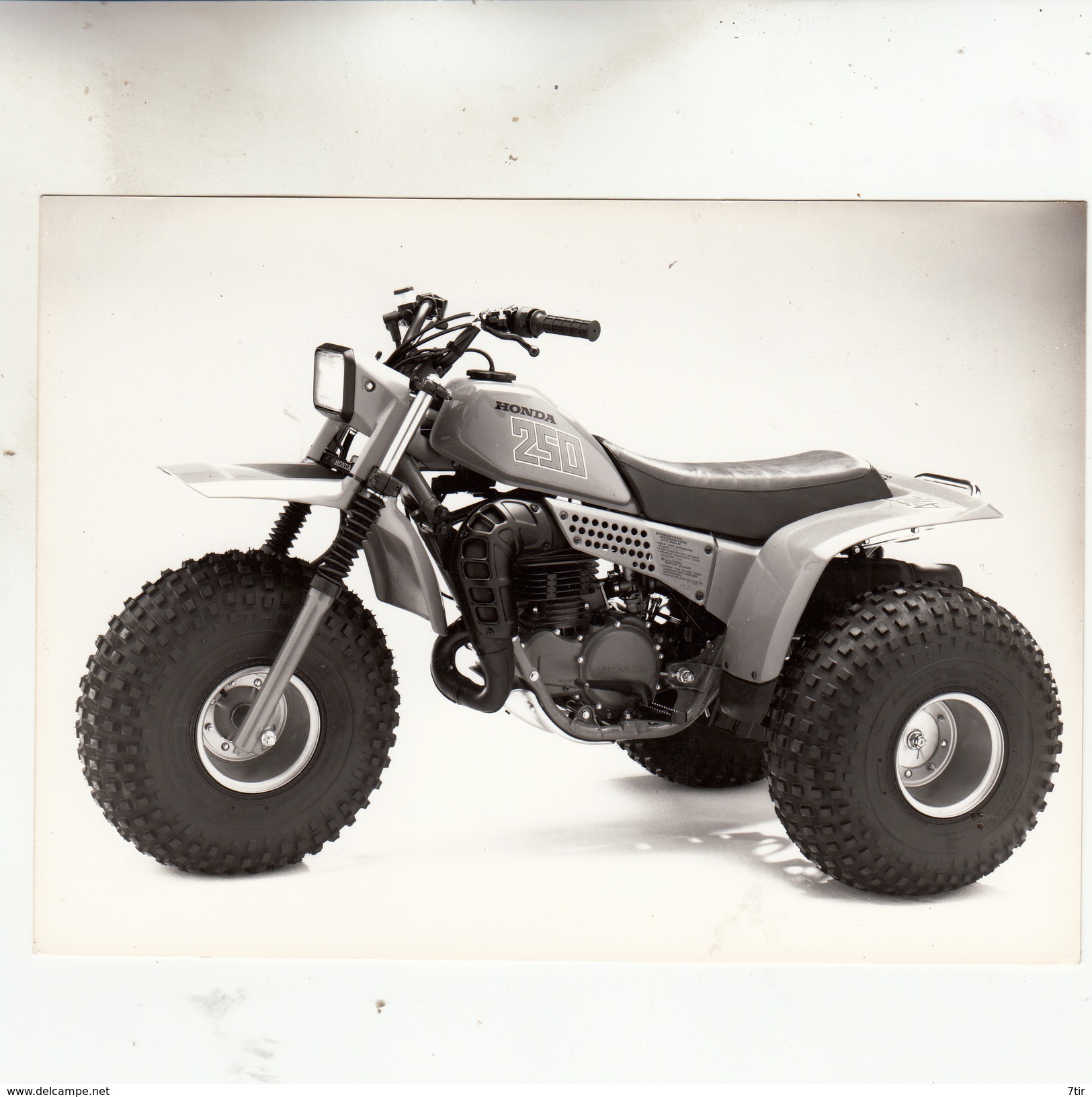 PHOTO MOTO HONDA ATC 250 R - Motor Bikes