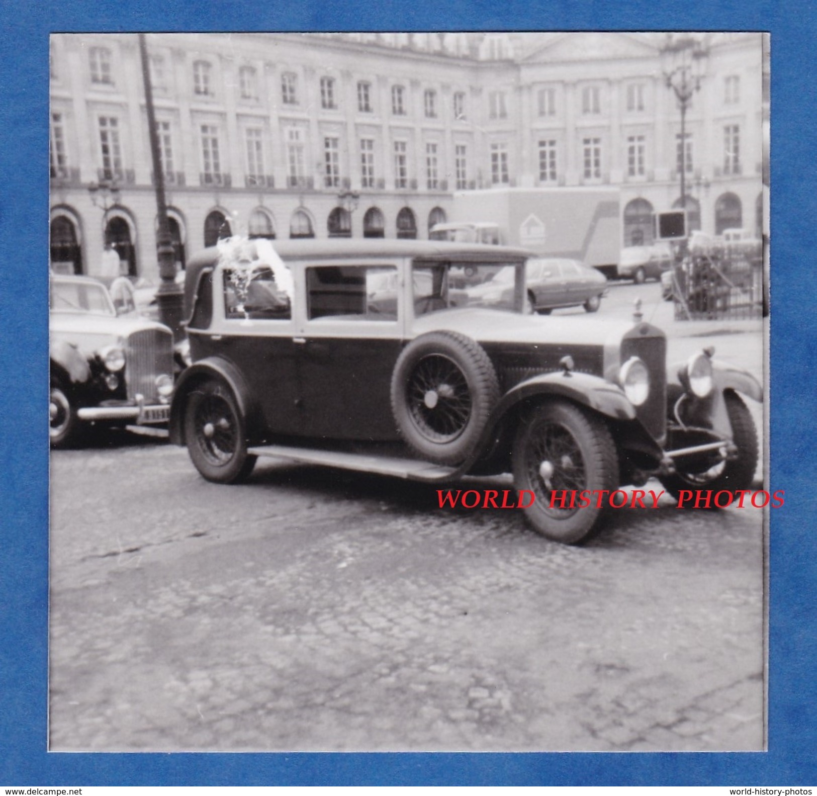 Photo Ancienne - Parcours PARIS DEAUVILLE - Belle Automobile DELAGE Type DR 70 - 1981 - Cars