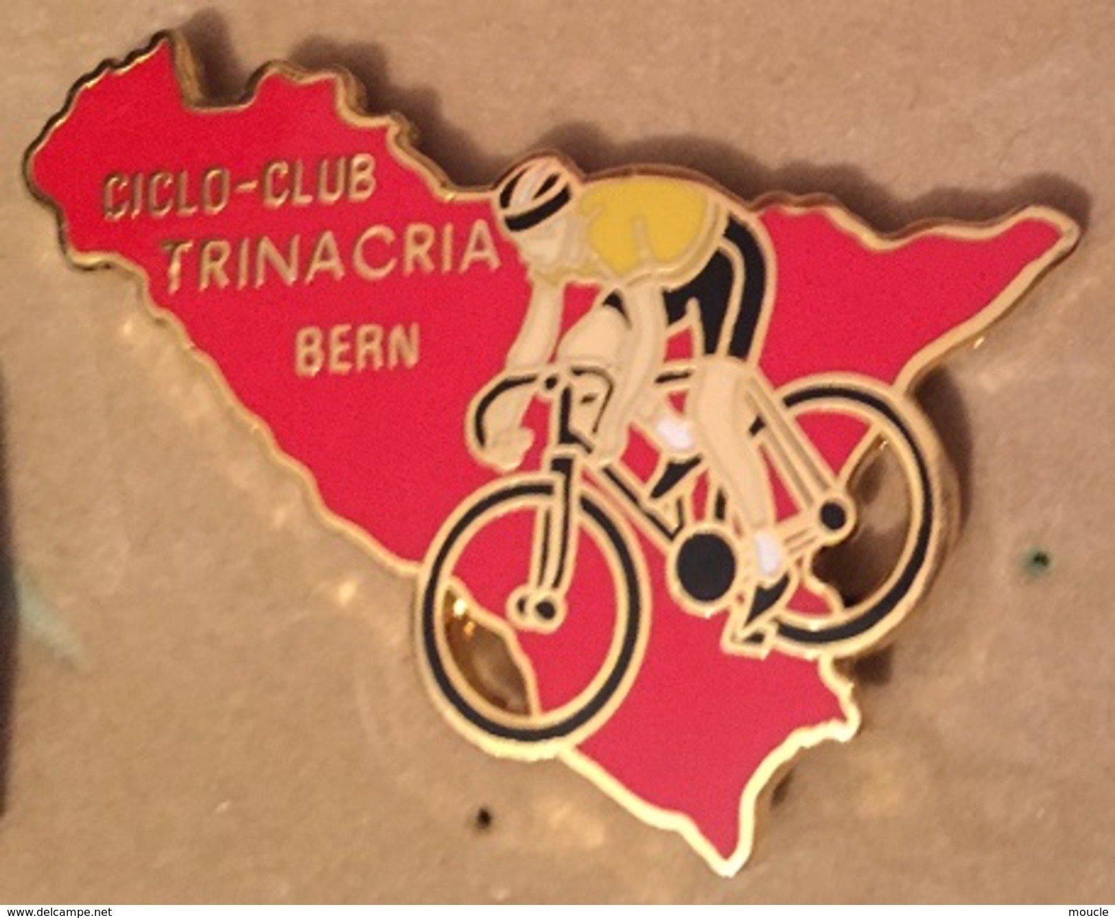CYCLISME - VELO - CYCLISTE - CICLO CLUB TRINACRIA BERN - BERNE  - SUISSE - SCHWEIZ - SWITZERLAND -         (18) - Cycling