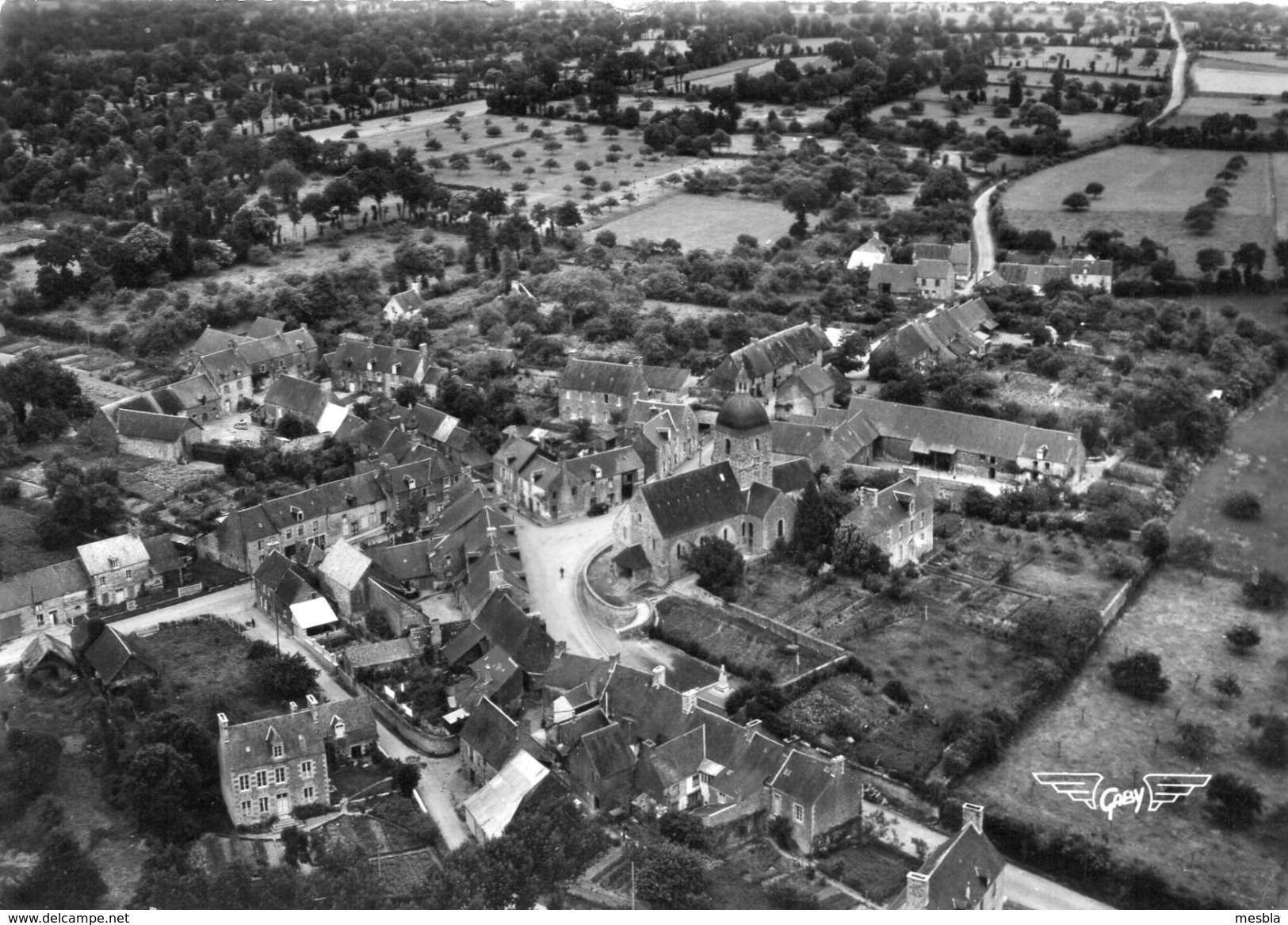 CPSM  -   SACEY  (50)     Vue D'ensemble   (vue Aérienne) - Autres & Non Classés