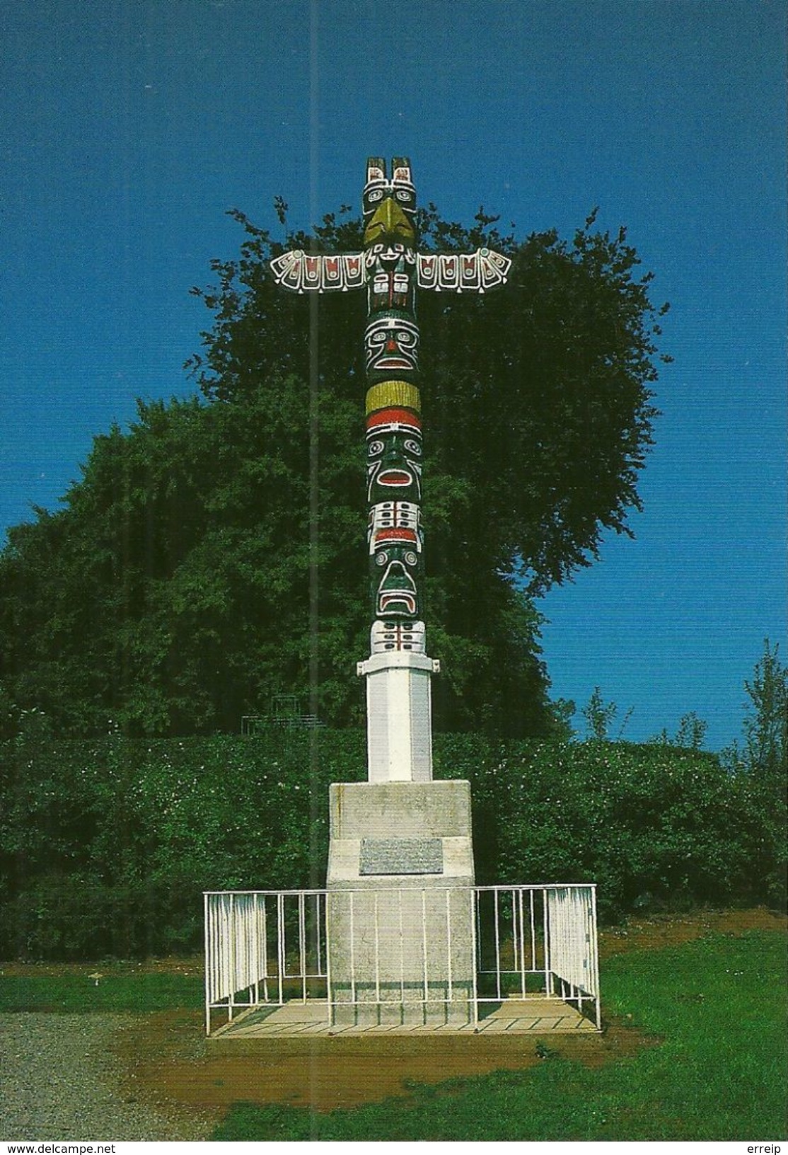 Virton Le Totem Canadien - Virton