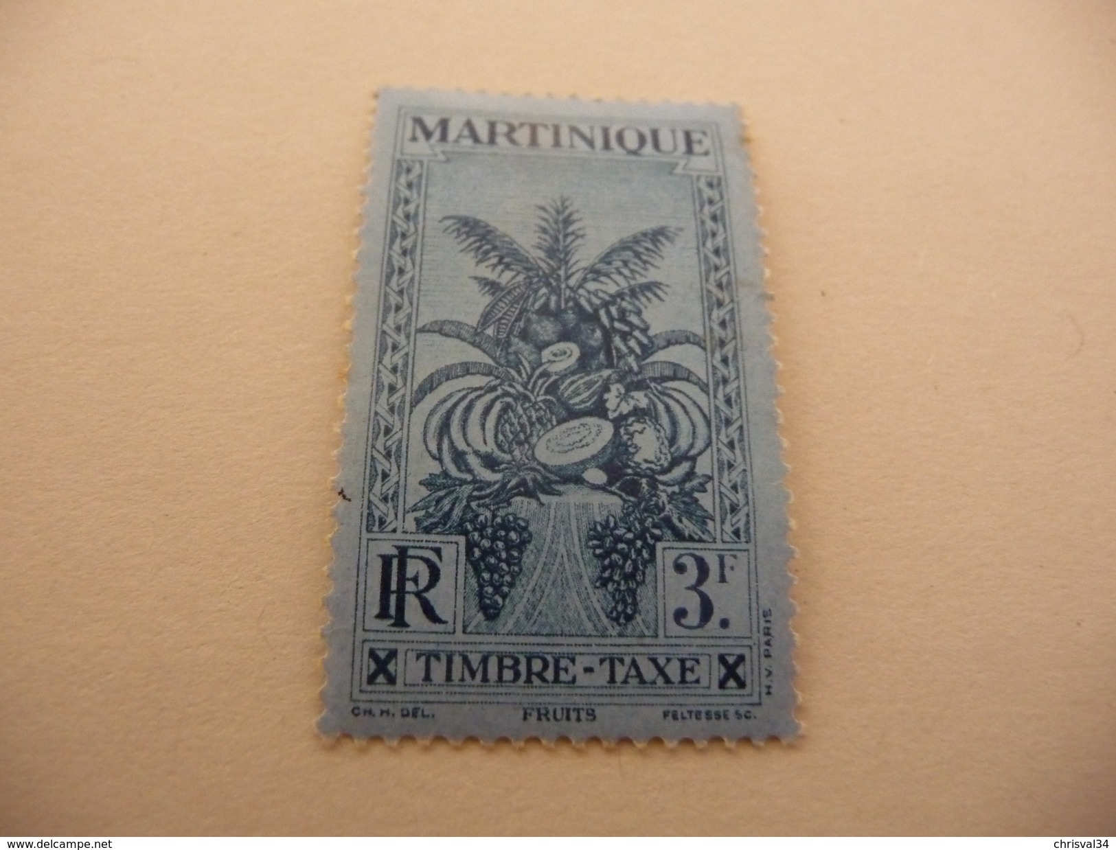 TIMBRE  MARTINIQUE  TAXE   N  22        COTE  3,00  EUROS    NEUF  TRACE  CHARNIERE - Portomarken