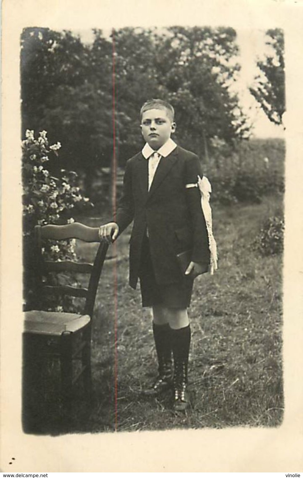 A-17.9030 :  CARTE PHOTO DE GAYMARD PHOTOGRAPHE A LAGNIEU AIN.  UN JEUNE COMMUNIANT. - Non Classés