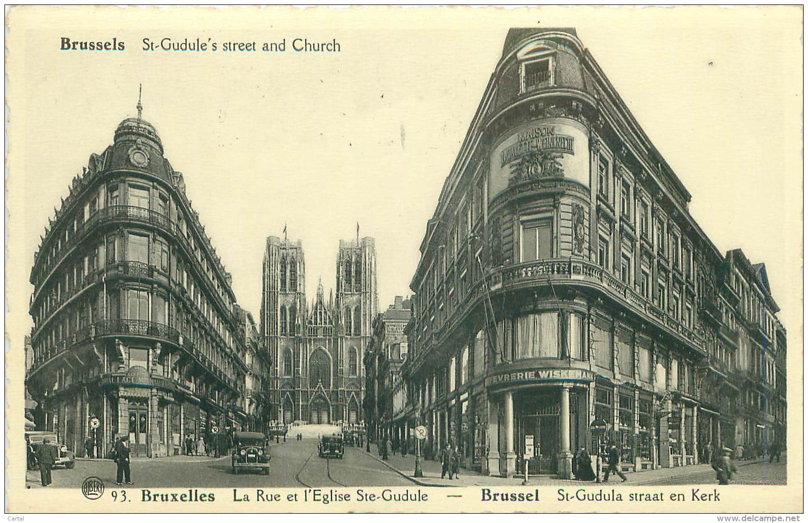 BRUXELLES - La Rue Et L'Eglise Ste-Gudule - Lanen, Boulevards