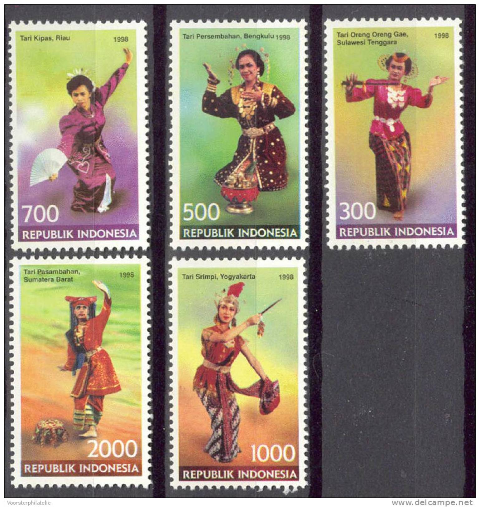 INDONESIA MNH ** 1998 ZBL 1934-38 TRADITIONAL WEAR - Indonesia