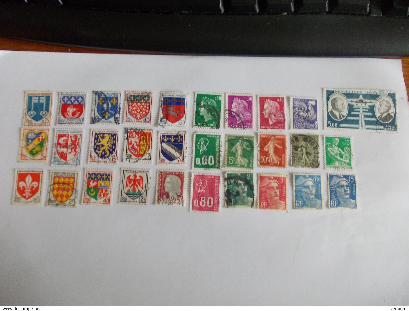 TIMBRE France Lot De 30 Timbres à Identifier N° 570 - Alla Rinfusa (max 999 Francobolli)