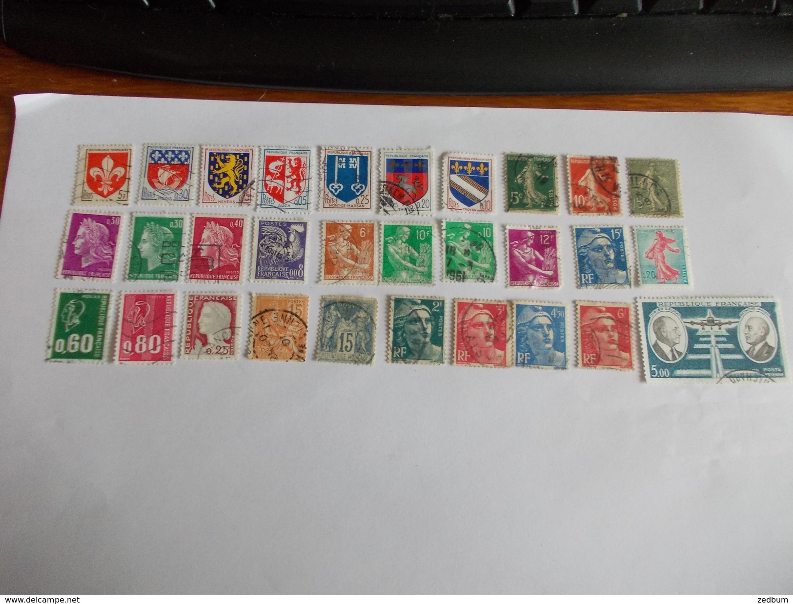 TIMBRE France Lot De 30 Timbres à Identifier N° 573 - Alla Rinfusa (max 999 Francobolli)