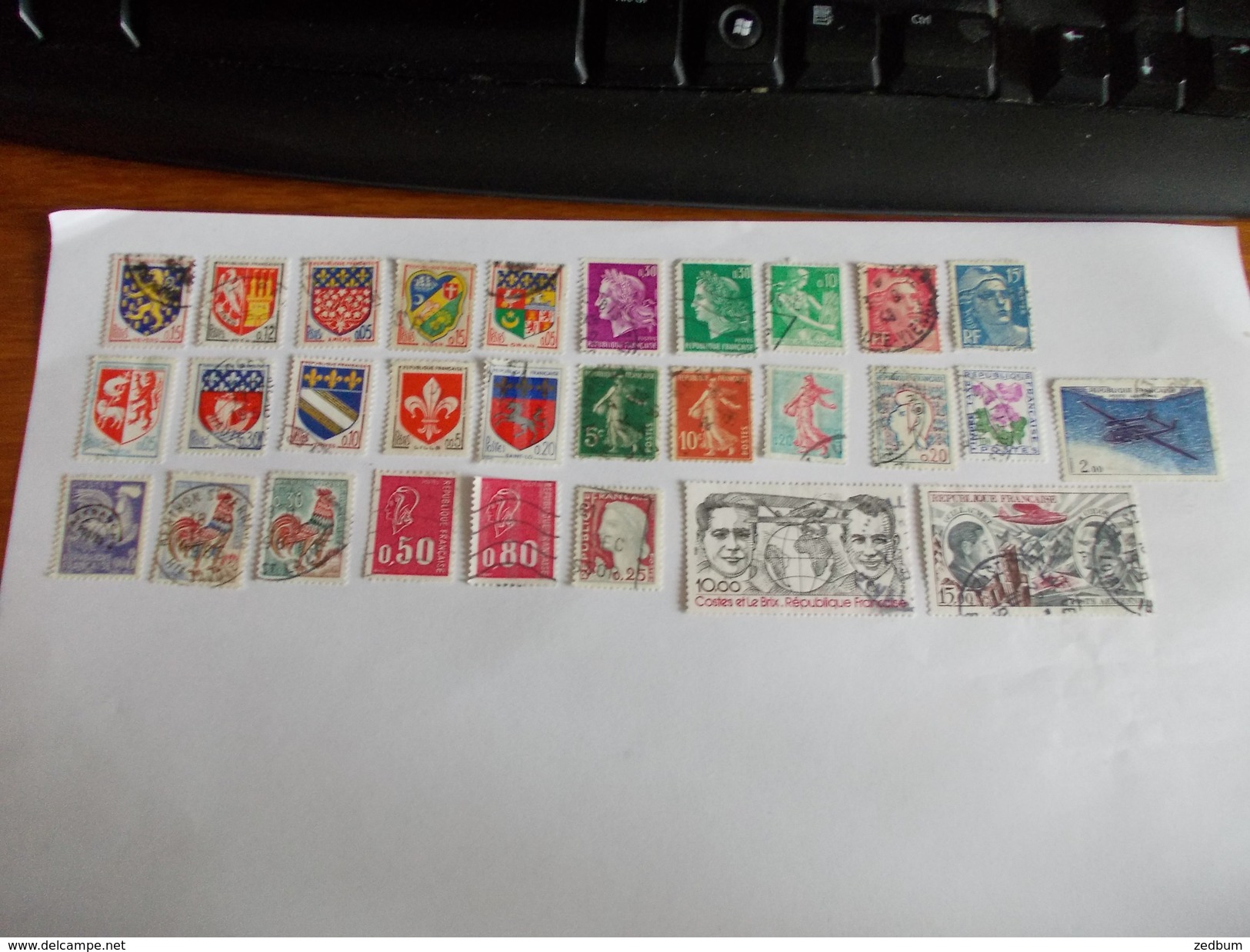 TIMBRE France Lot De 30 Timbres à Identifier N° 583 - Alla Rinfusa (max 999 Francobolli)