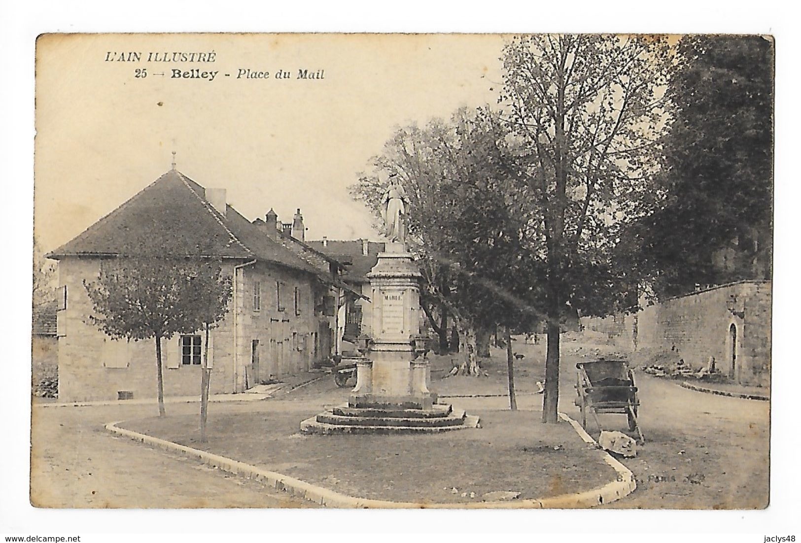 BELLEY  (cpa 01)  Place Du Mail  -   - L 1 - Belley