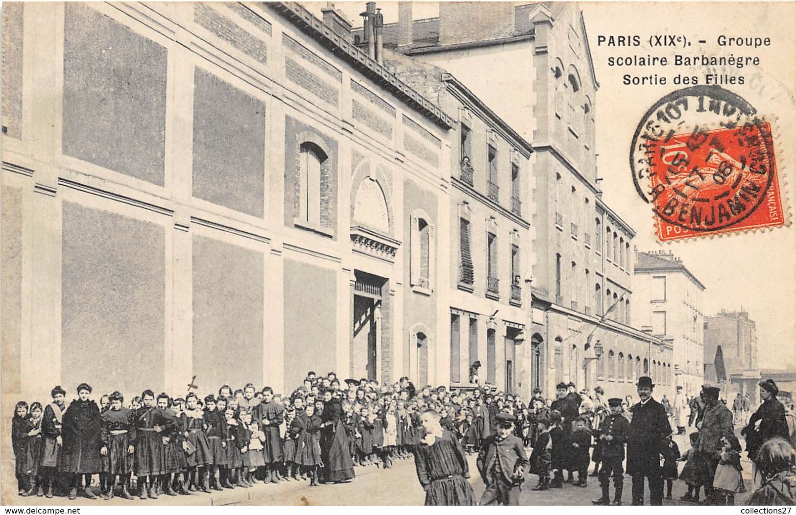 75019-PARIS- GROUPE SCOLAIRE BARBANEGRE SORTIE DES FILLES - Arrondissement: 19