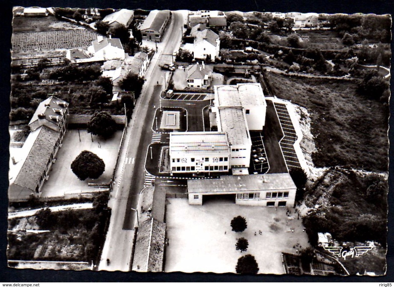 CPSM  - LA FRANCE VUE DU CIEL  BOUGUENAIS LA MAIRIE  564.D - Bouguenais