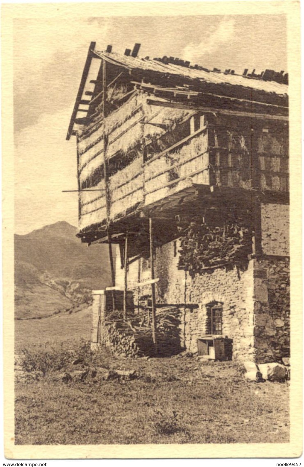 05 – AIGUILLES-EN-QUEYRAS : Type De Maison Ancienne Du Haut-Queyras - Otros & Sin Clasificación