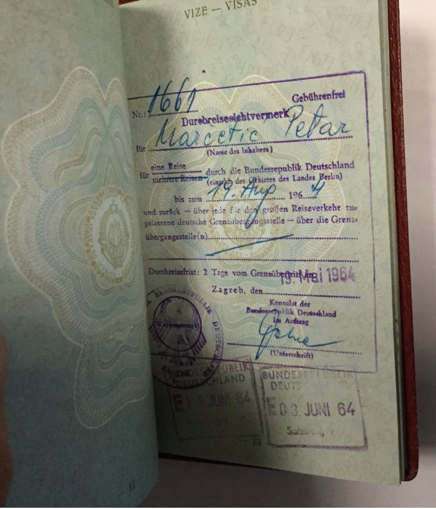 PASSEPORT PASSPORT  REISEPASS  1964. VISA TO: SWEDEN , AUSTRIA - Historische Dokumente