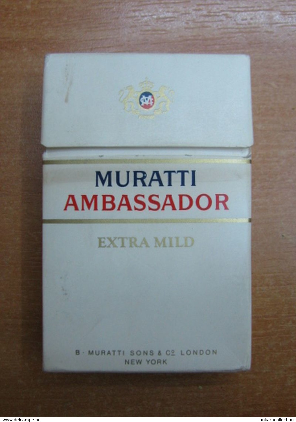 AC - MURATTI AMBASSADOR CIGARETTES OPENED HARD BOX FOR COLLECTION - Autres & Non Classés