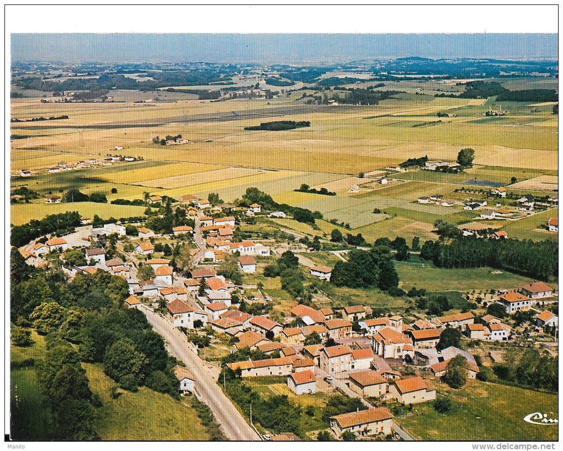 38 - DIEMOZ  -  Vue Générale Aérienne  /  Ref  3.99.77.1291       CIM -COMBIER Imp à Macon - Diémoz