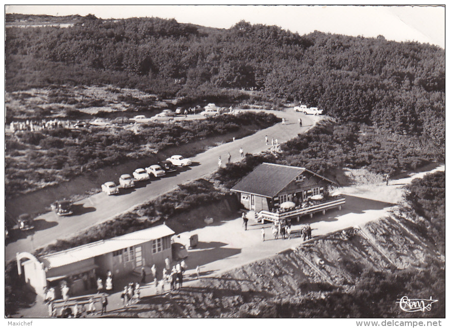 Chiroubles - Vue Générale Aérienne - Chalet De Dégustation (fréquentation Importante) Pas Circulé - Chiroubles