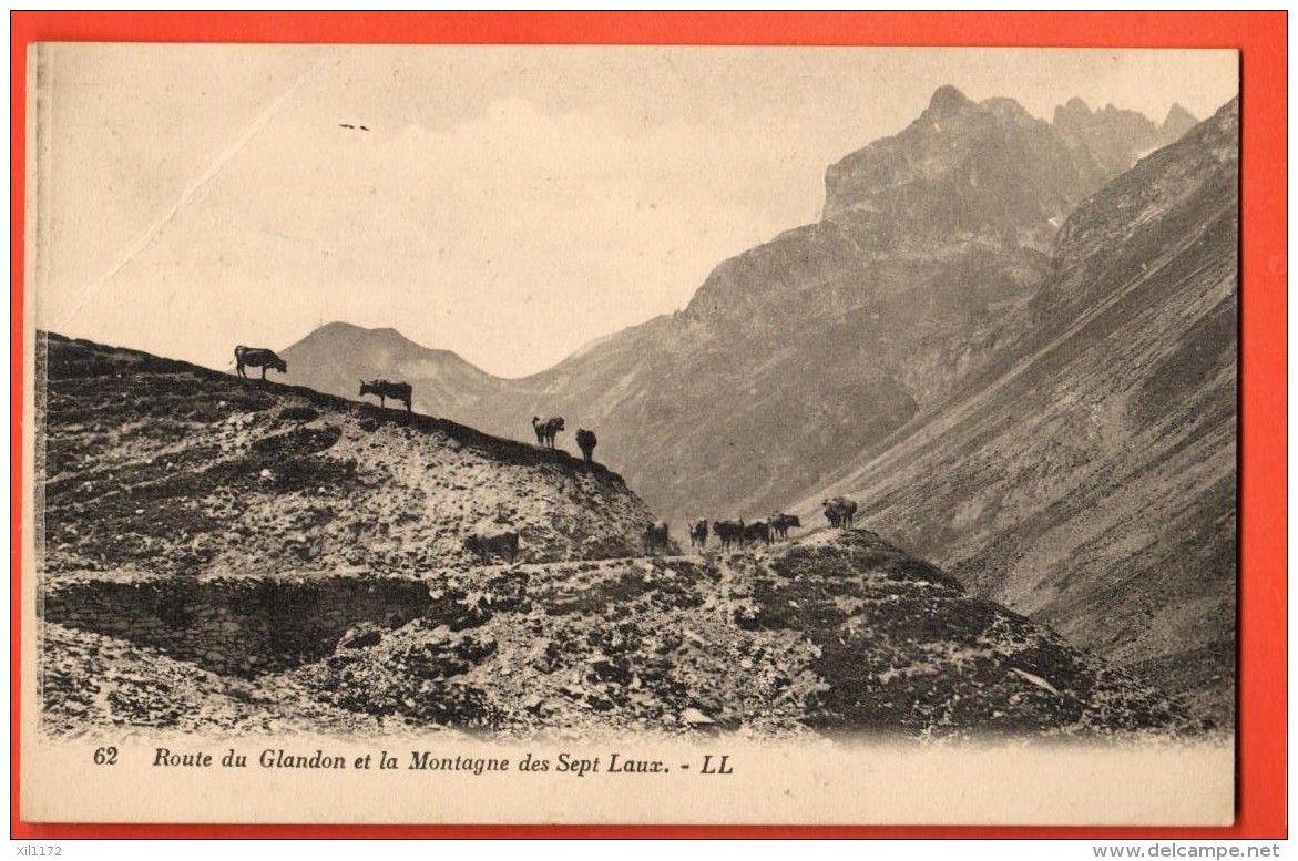 NER-05  Allemond Allemont Route De Glandon Et Montagne Des Sept Laux. Circulé. Petit Pli Supérieur Gauche - Allemont