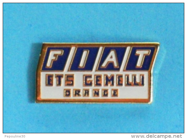 1 PIN'S  //  **  FIAT ** ETS GEMELLI ** ORANGE ** - Fiat