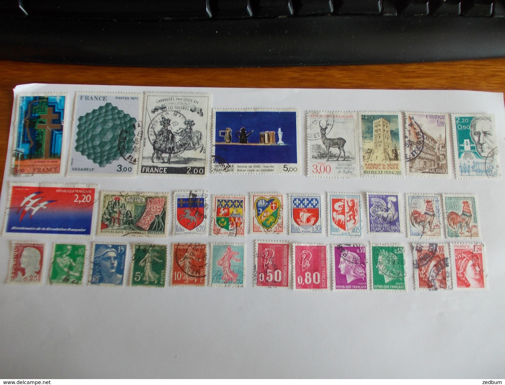 TIMBRE France Lot De 30 Timbres à Identifier N° 609 - Alla Rinfusa (max 999 Francobolli)