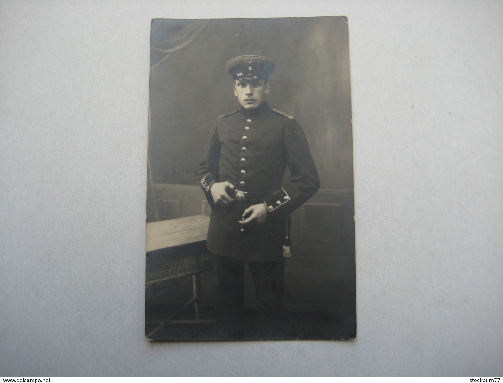 DETMOLD      ,Soldatenfoto     , Schöne Karte   1915 Mit Truppensiegel - Detmold