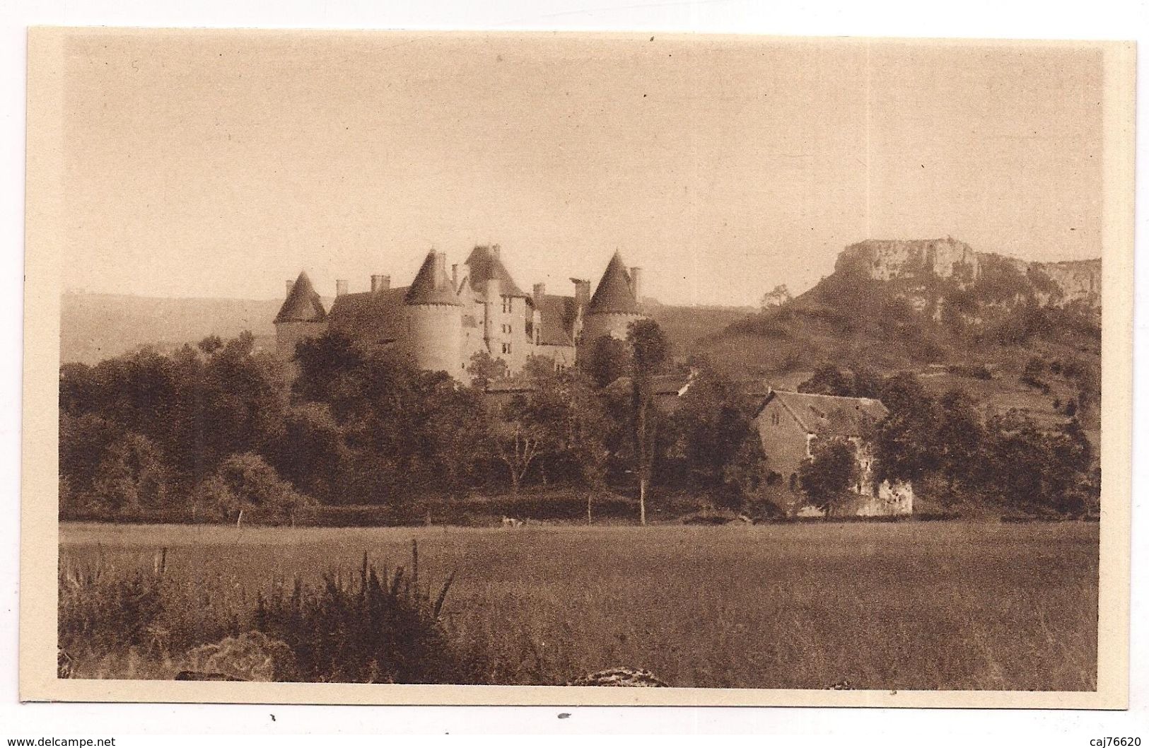 Le Château De Montal Et Les Césarines , Près Saint-céré - Saint-Céré
