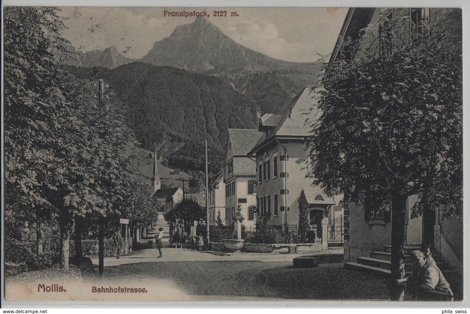 Mollis - Bahnhofstrasse - Animee - Photo: E. Jeanrenaud - Mollis