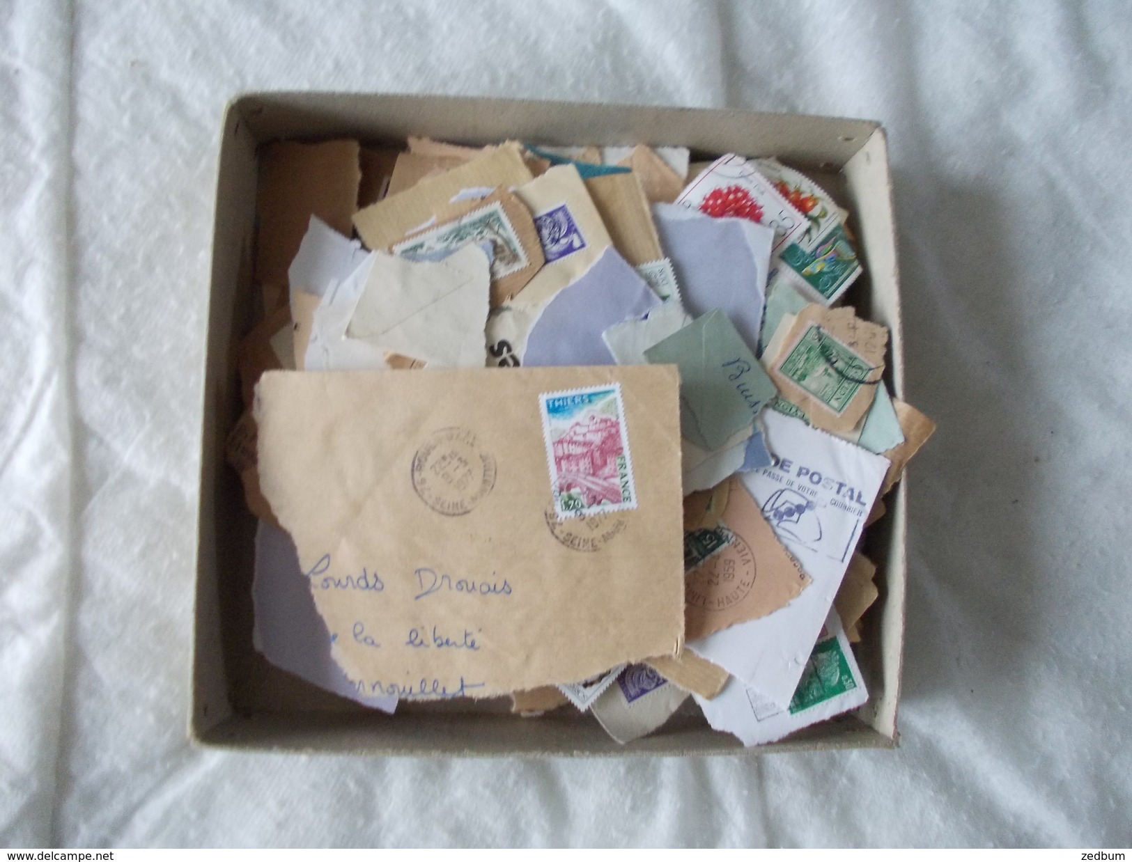 TIMBRE France boite à timbres grises à identifier