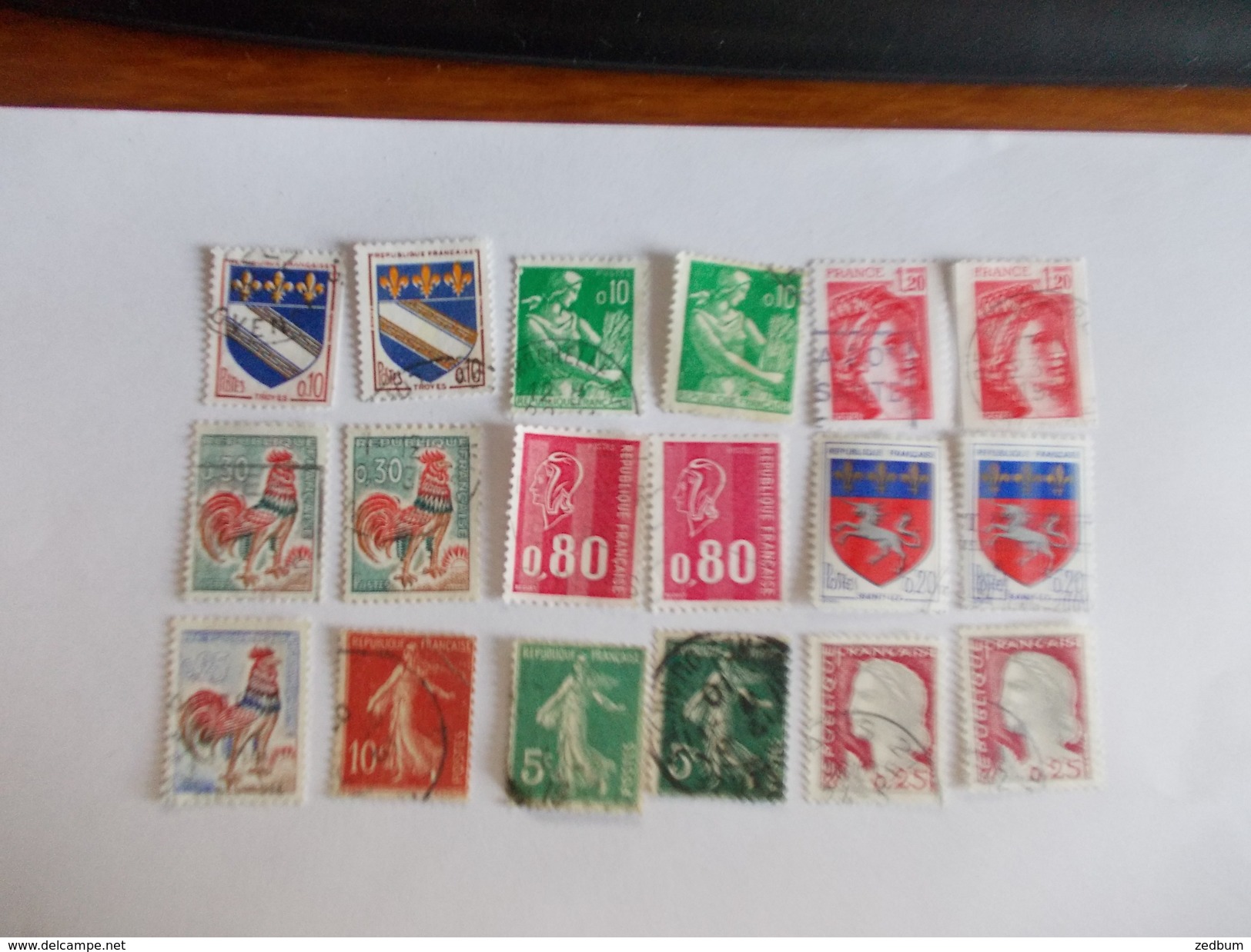 TIMBRE France Petit Lot De à Timbres à Identifier  N° 647 - Mezclas (max 999 Sellos)