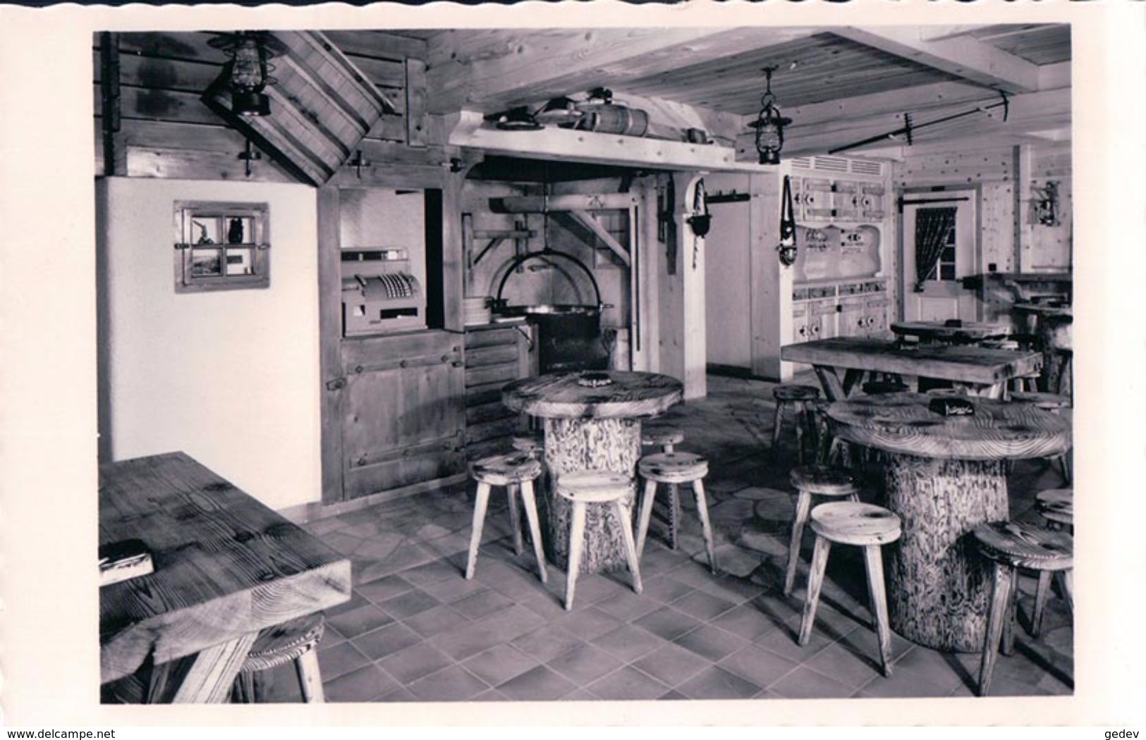 Crésuz, Intérieur Du Vieux Chalet (220) - Crésuz