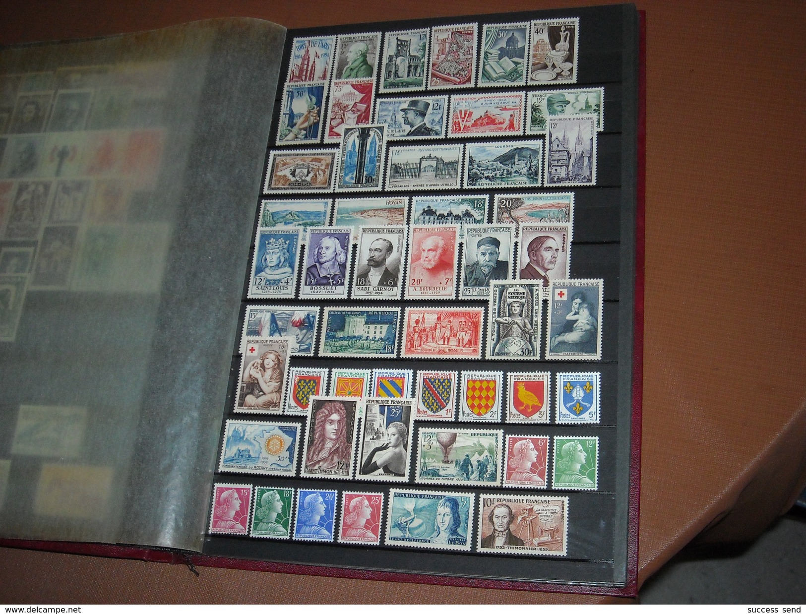 France 2 ALBUMS Timbres NEUFS**/* Cote > 5000€ !! Divers Années 1900/1957 (voir photos jointes).