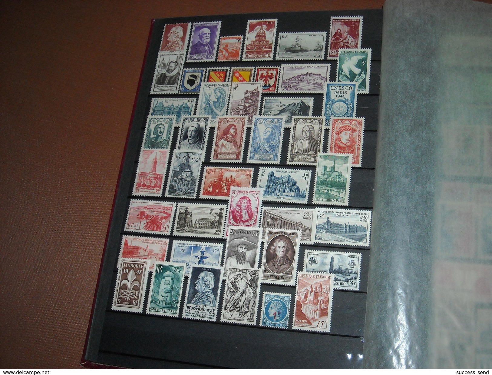 France 2 ALBUMS Timbres NEUFS**/* Cote > 5000€ !! Divers Années 1900/1957 (voir photos jointes).