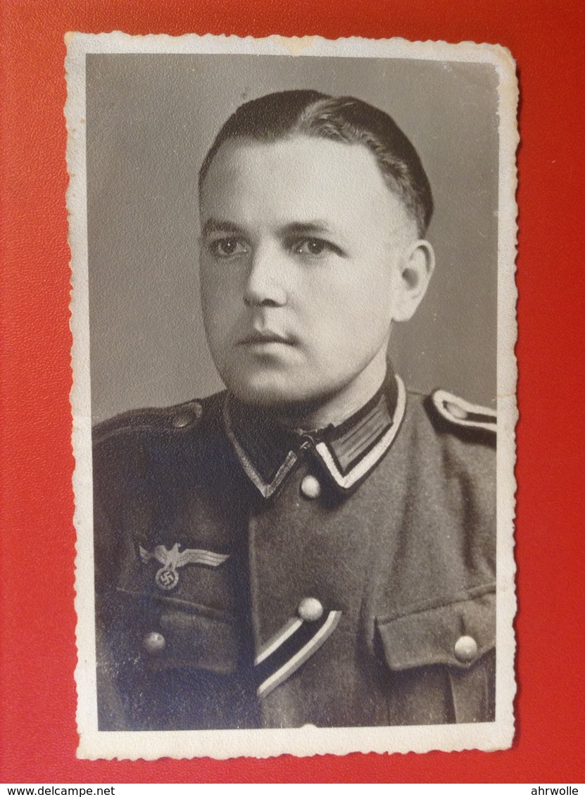 Foto AK Soldat WW2 Uniform Reichsadler Hakenkreuz 1944 - Uniformen