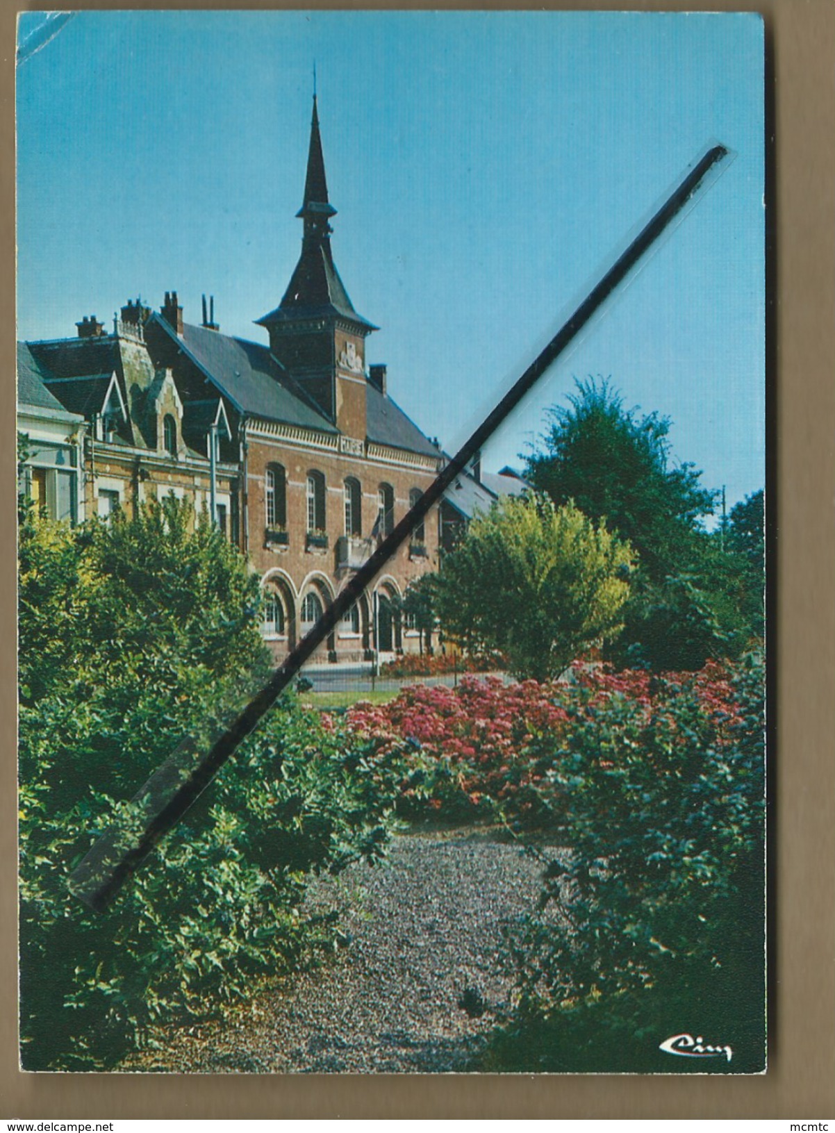 CPM -   Chaulnes - (Somme ) - Hôtel De Ville - Chaulnes