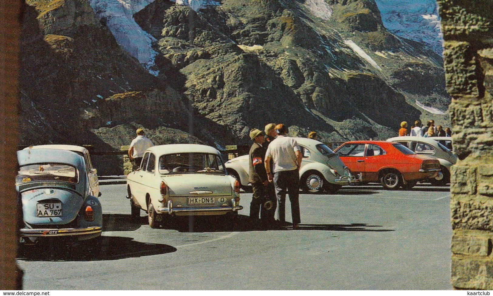 Großglockner: VW 1300 & 1200 KÄFER/COX & 1500 T3, VAUXHALL FIRENZA 2300 - Blick Von Der Franz-Josefshöhe - 3797 M - Toerisme