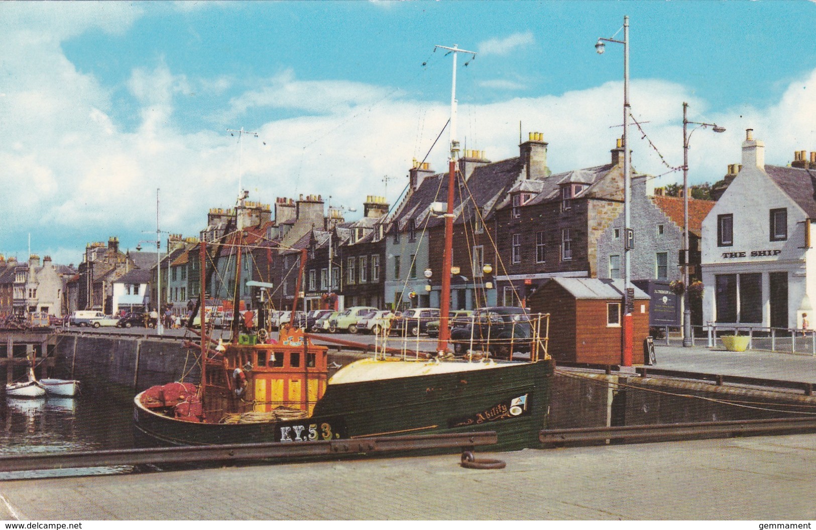 ANSTRUTHER - SHORE STREET FROM THE MIDDLE PIER - Fife
