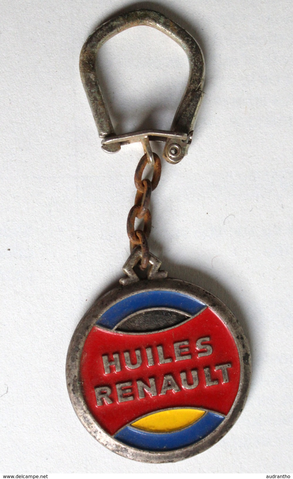 Ancien Porte Clefs Métal Huiles Renault Spéciale Sport - Schlüsselanhänger