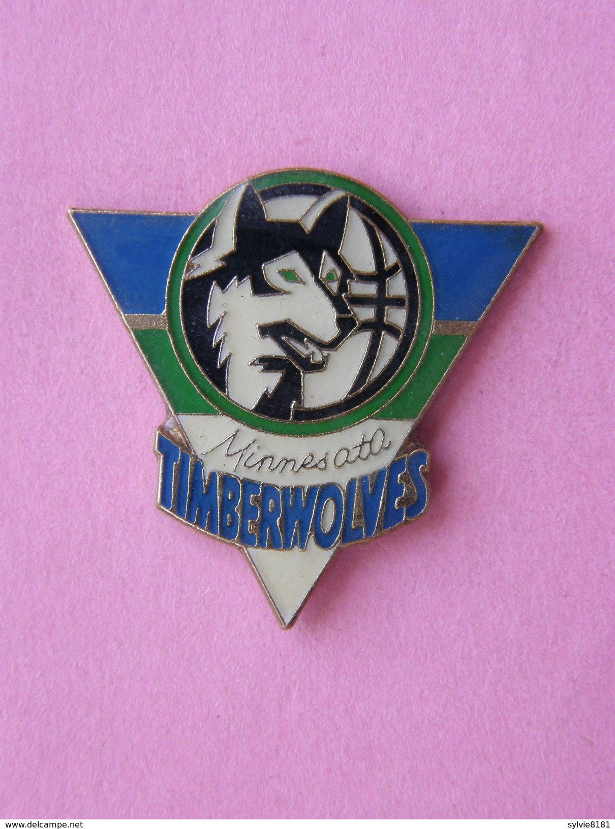 PIN' S  MINNESOTA TIMBERWOLVES, Loup (franchise Du Basket-ball De La NBA)  -  Sport, Basket, NBA   (3) - Basketball