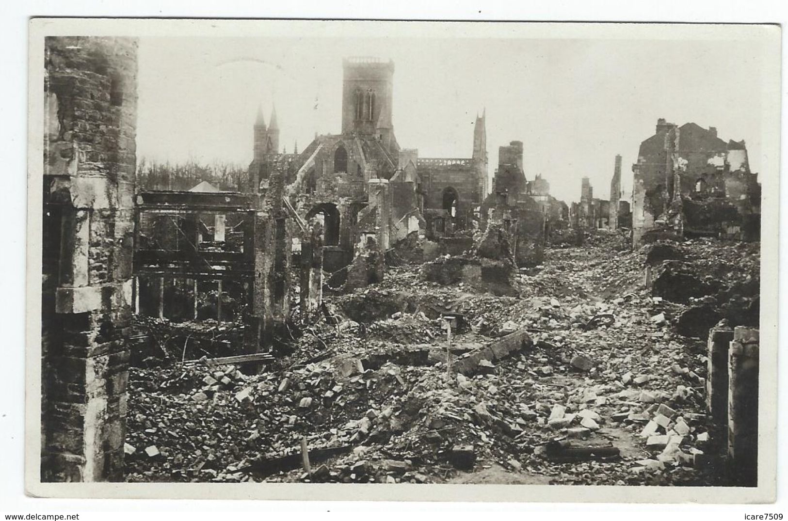 VIRE (14) - En Ruines 1944 -  Eglise Notre-Dame - Vire