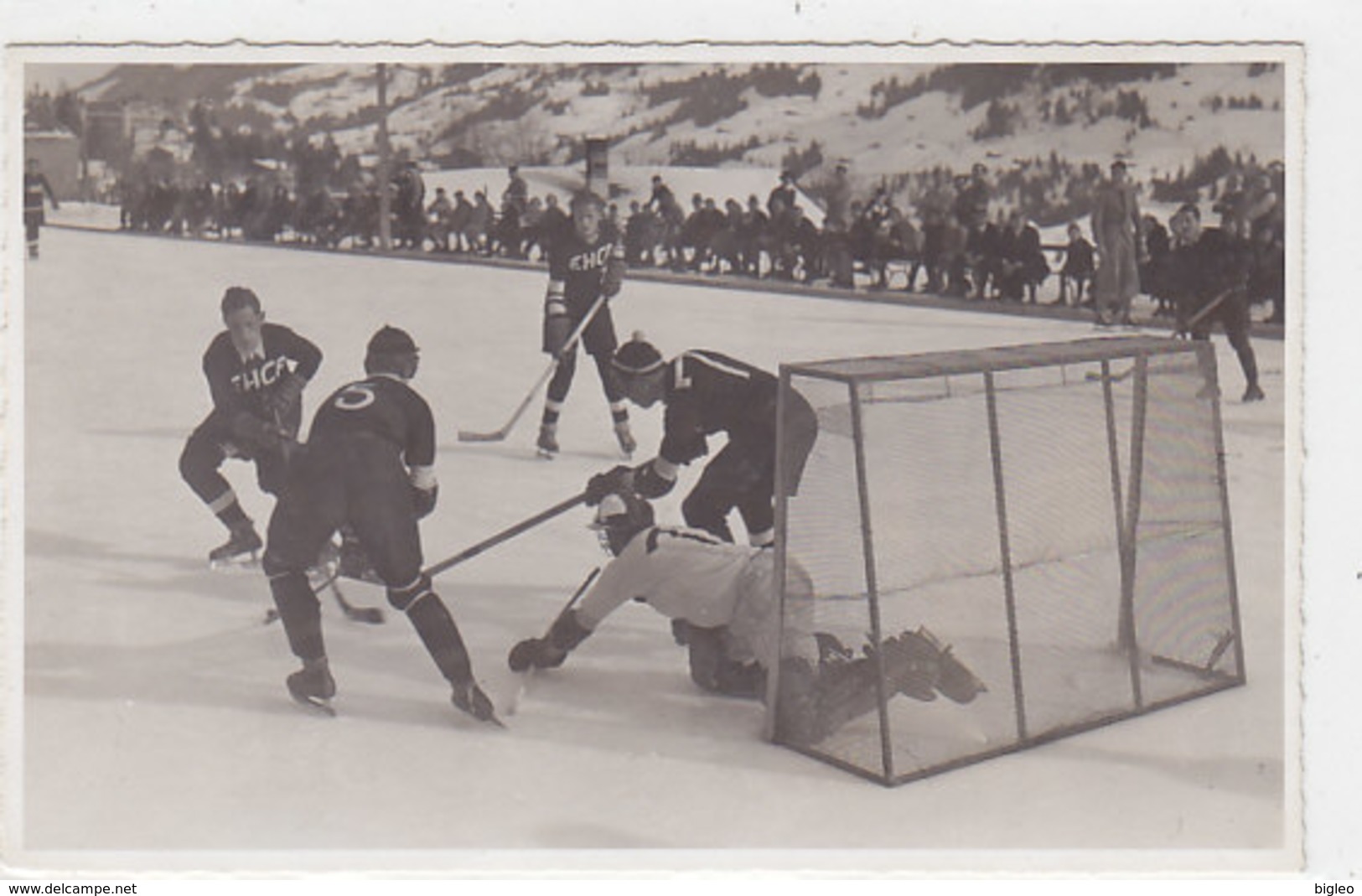 Eishockey-Match - Verm. EHC Freiburg - Schöne Fotokarte Aus Der Zeit      (A-54-130309) - Sport Invernali