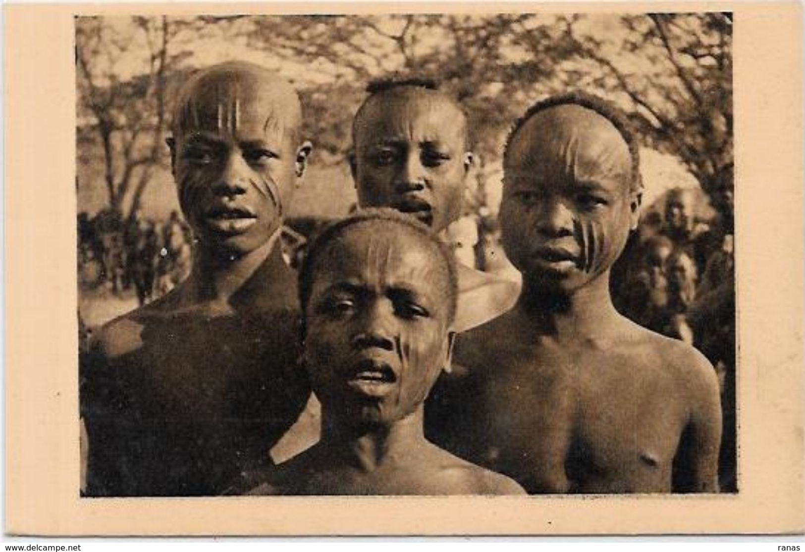 CPA Tatouages Tatou Scarification Ethnic Non Circulé Tchad - Ciad