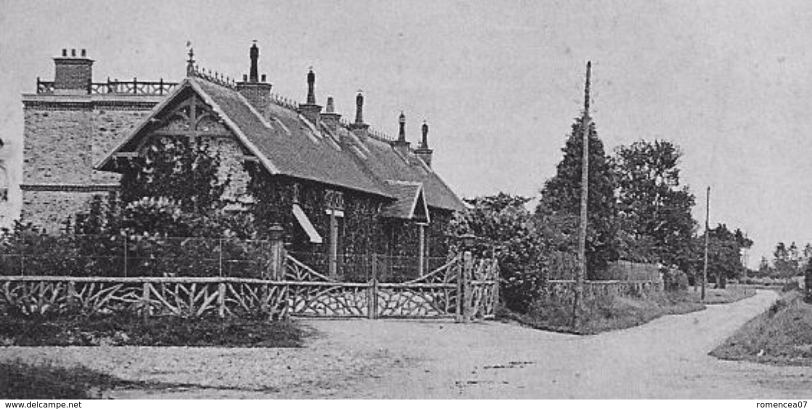 SAINT-BENOIST-AUFFARGIS (Yvelines) - CAFE RESTAURANT Des ROSIERS - Voyagée Le 1er Janvier 1915 - Auffargis