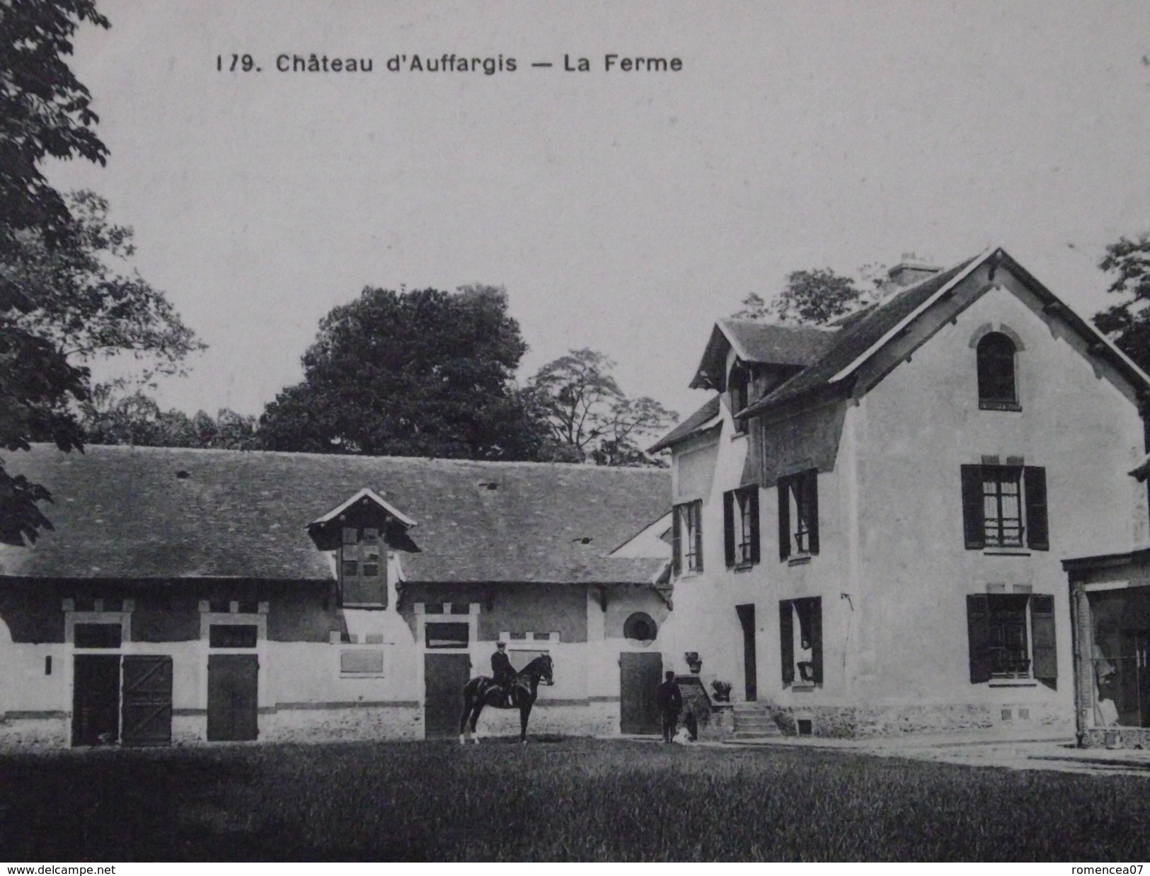CHÂTEAU D'AUFFARGIS (Yvelines) - La FERME - Cavalier - Animée - Voyagée Le 22 Septembre 1916 - Auffargis
